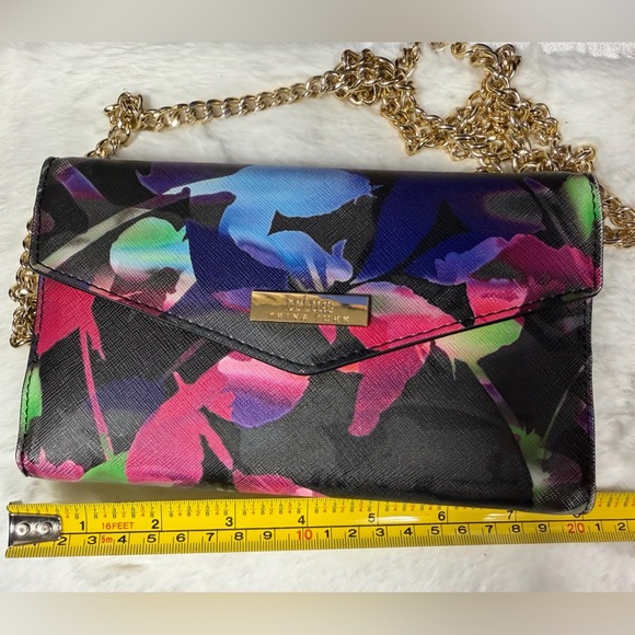 Trina Turk Evening Crossbody Bag Floral Print Gold Chain Strap - Picture 5 of 6